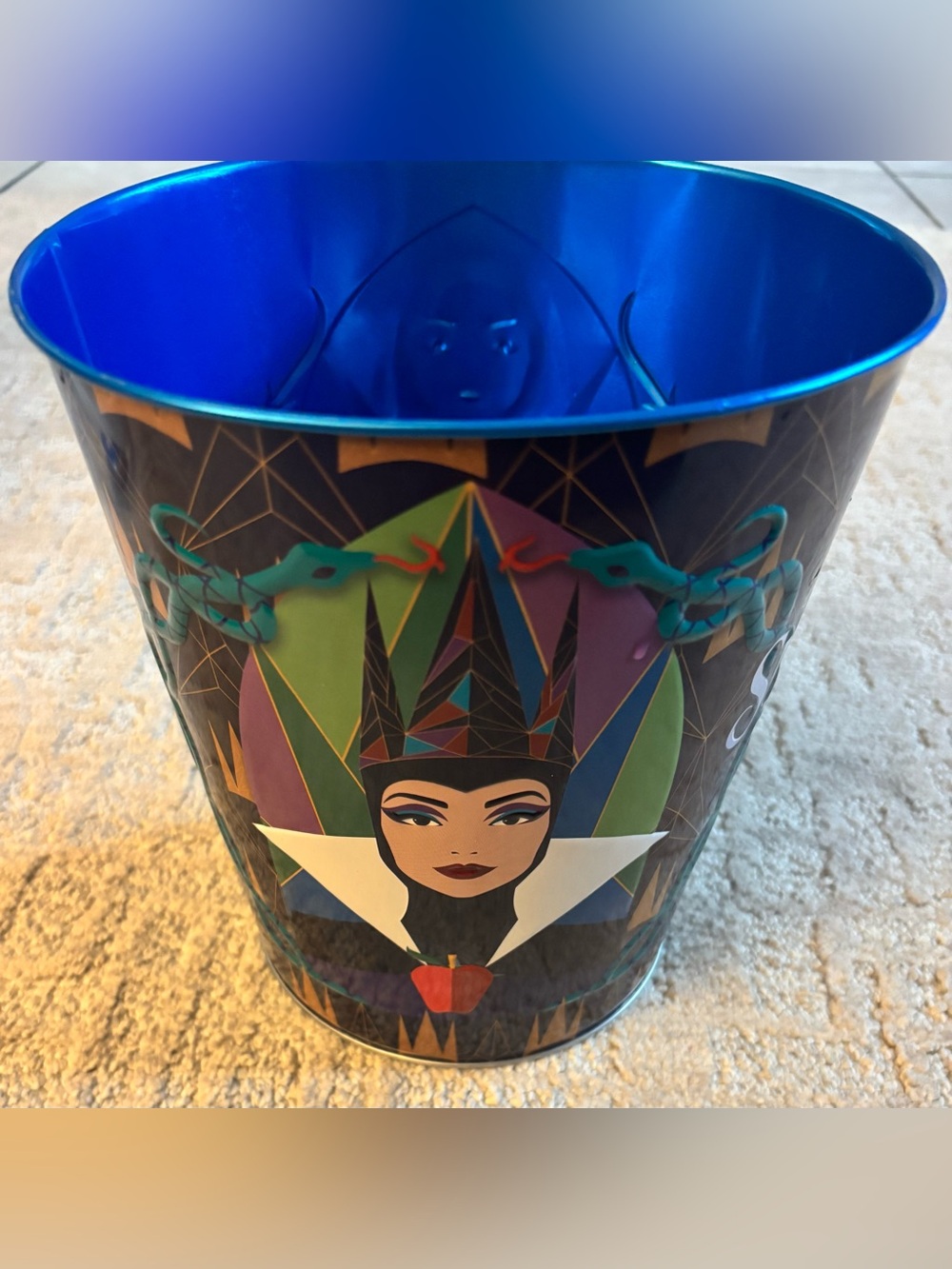 Disney Snow White Metal Popcorn Bucket